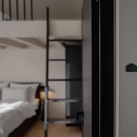 Schwarzkobel Privatlodge Windorf